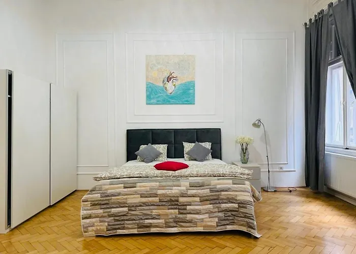 Appartement Modern 3br In Centre, 3 Min From Oktogon