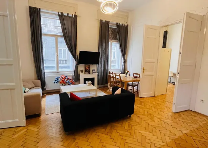 Modern 3br In Centre, 3 Min From Oktogon Apartament *